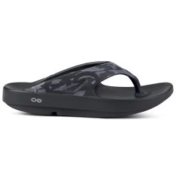 OOfos OORIGINAL SPORT BLACK CAMO SLIDES